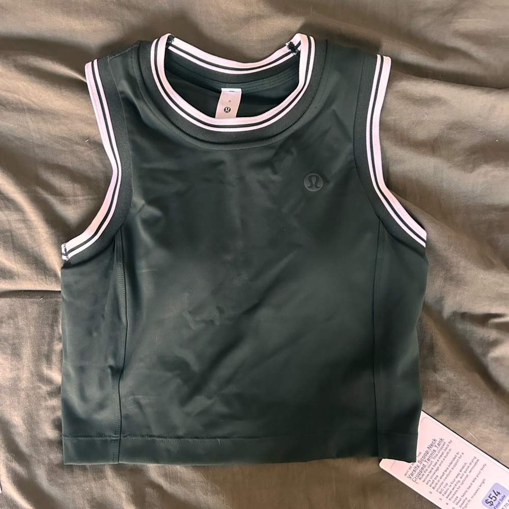 NWT Lululemon Cropped Tank
